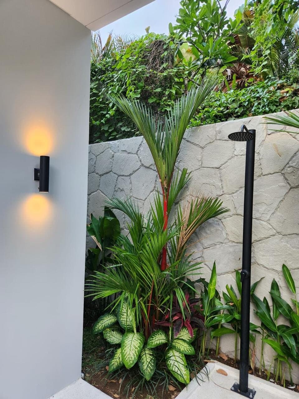 Outdoor shower, Umalas Villa 7